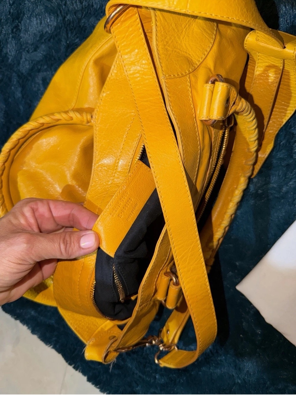 Balenciaga Yellow Leather Shoulder Tote with Zip Pocket - Picture 4 of 12